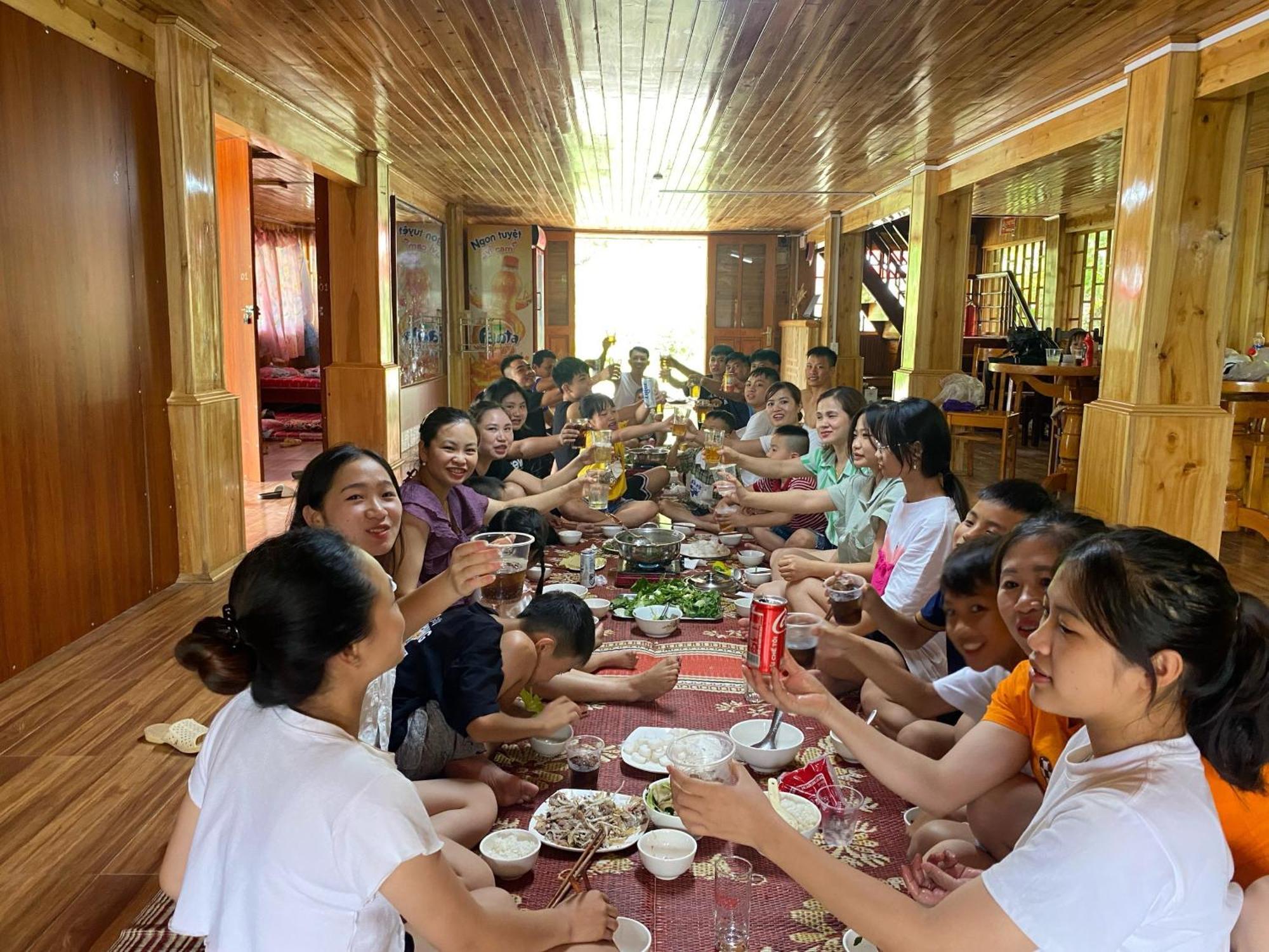 Sakura Homestay Sa Pa Buitenkant foto